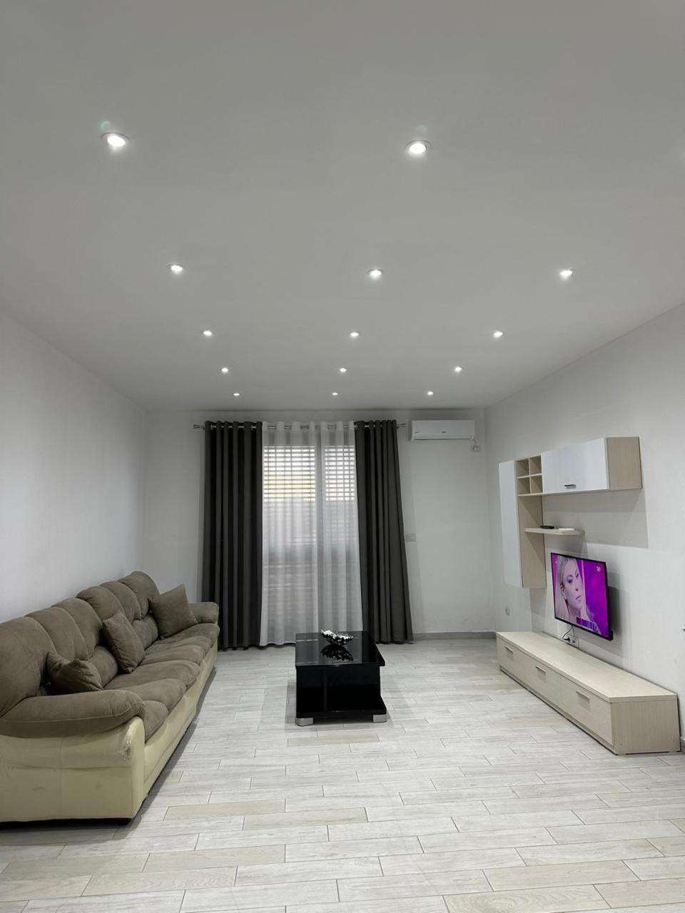 Host Apartments Шкодер Екстер'єр фото